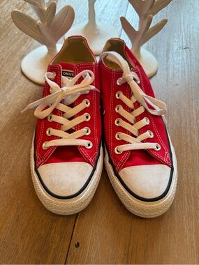 Converse Low Top Canvas Sneakers - Bright Red size 7